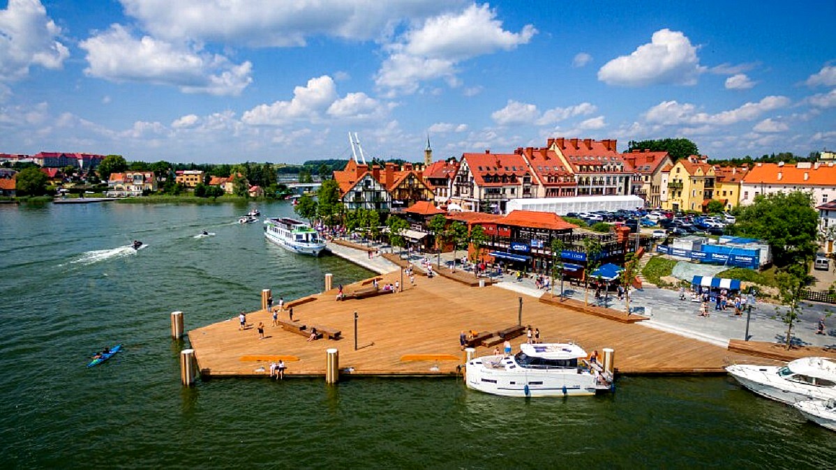 Afera w Mikołajkach. Czy to element walki w wyborach samorządowych?