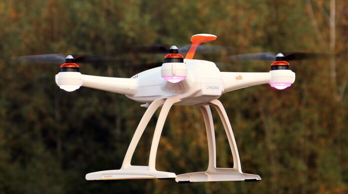 nowa aplikacja dla właścicieli dronów, dron