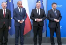 Wysoka odprawa dla czterech ex-ministrów z rządu Donalda Tuska Dobra kasa dla czterech ex-ministrów z rządu Donalda Tuska. Startują do PE