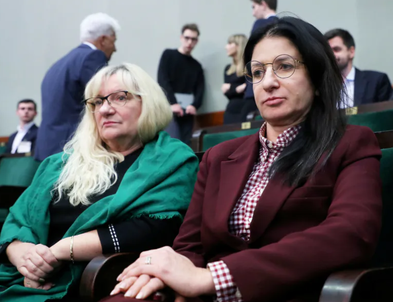 Atmosfera grozy i zastraszania. Kulisy pracy w komisji ds. pedofilii.