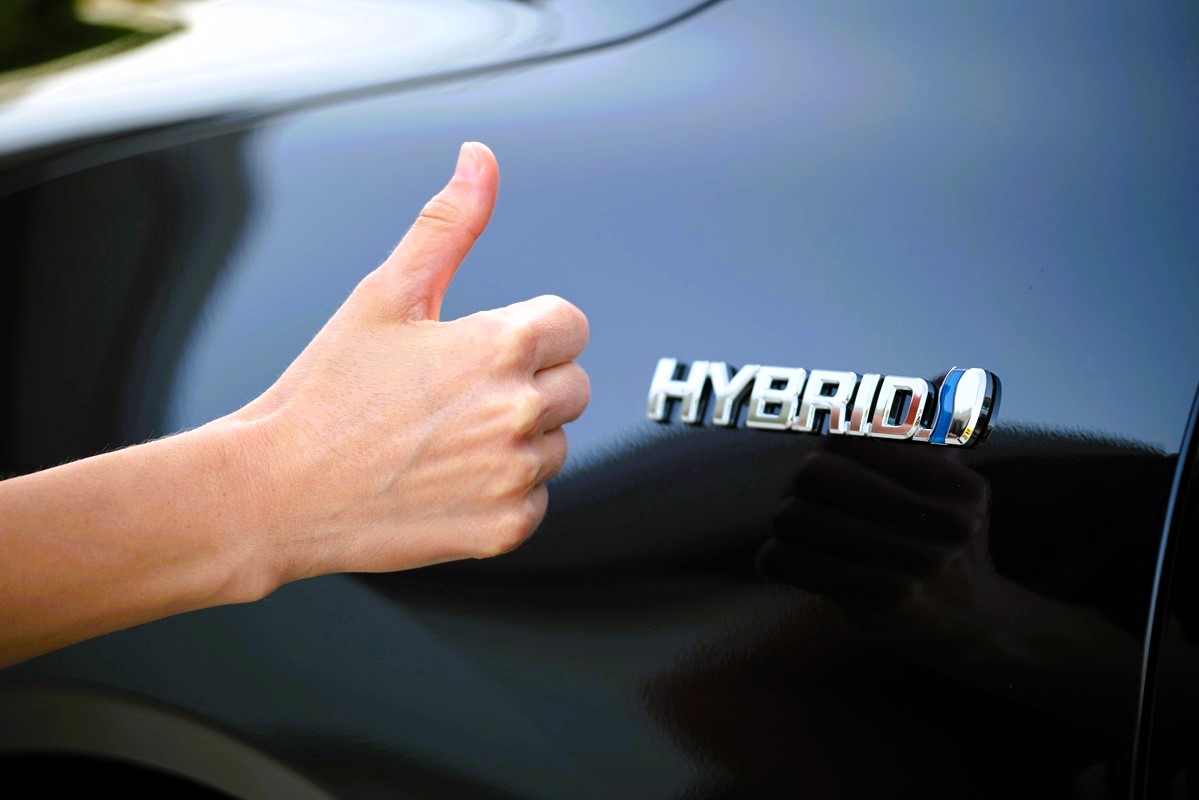 Jak kupić używane auto hybrydowe? Poznaj kilka praktycznych porad