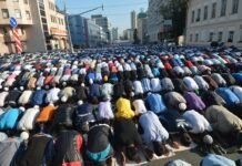 Rząd planuje usunięcie Patroli Obywatelskich z granicy niemieckiej – Dyskurs wokół Ruchów Granicznych i Polityki Migracyjnej w Polsce. imigranci na ulicach paryża modlą się - usunięcie Patroli Obywatelskich z granicy