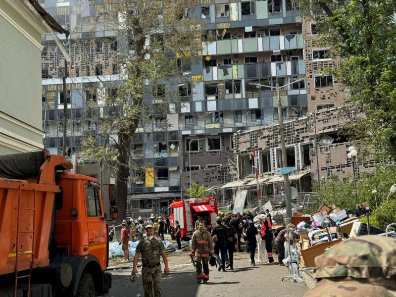 Śmiercionośny atak Rosji na Kijowski szpital dziecięcy. Ogromne zniszczenia i heroiczna reakcja
