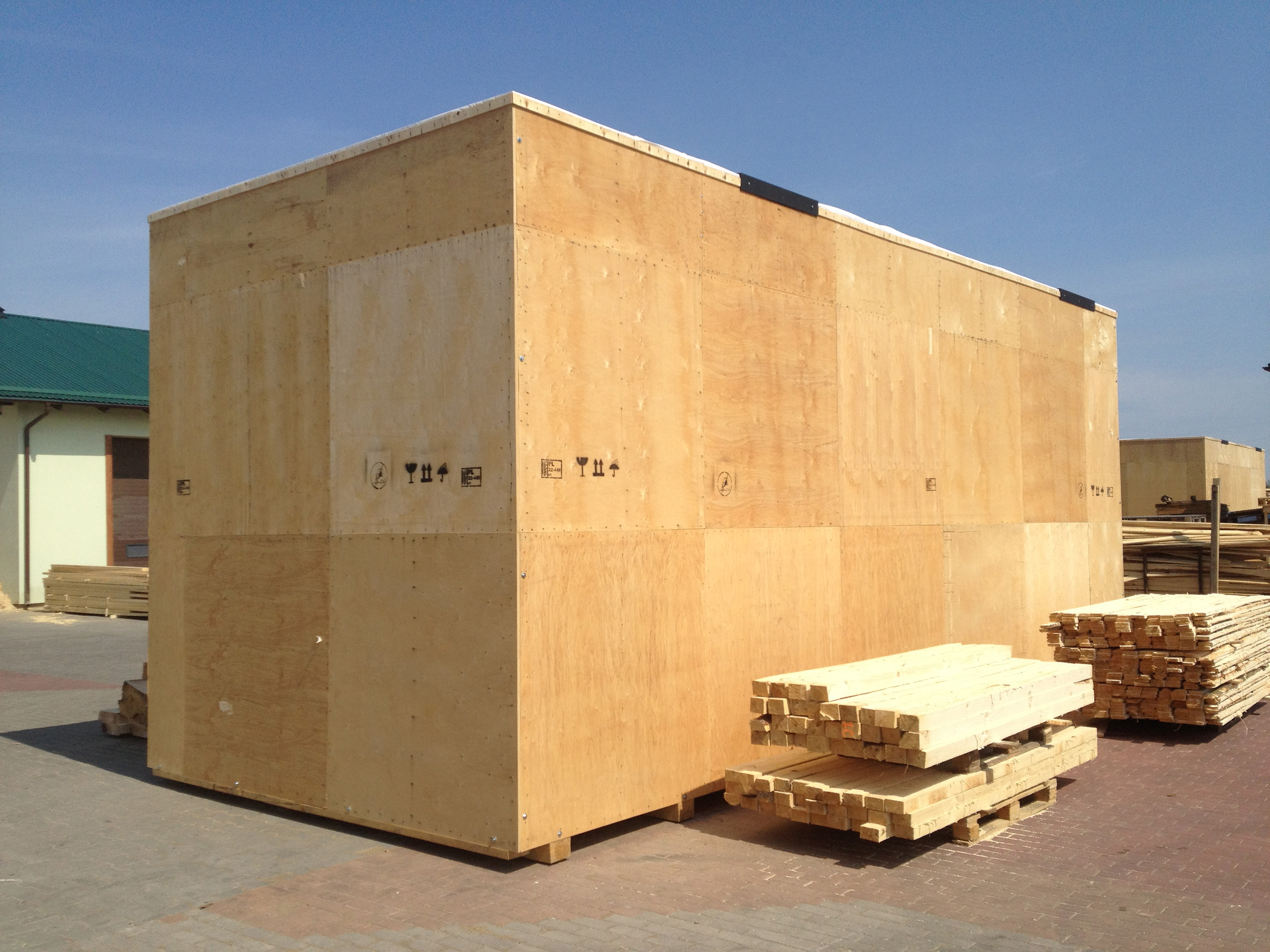 7 zalet drewnianych skrzyń transportowych od Danpol, które musisz znać