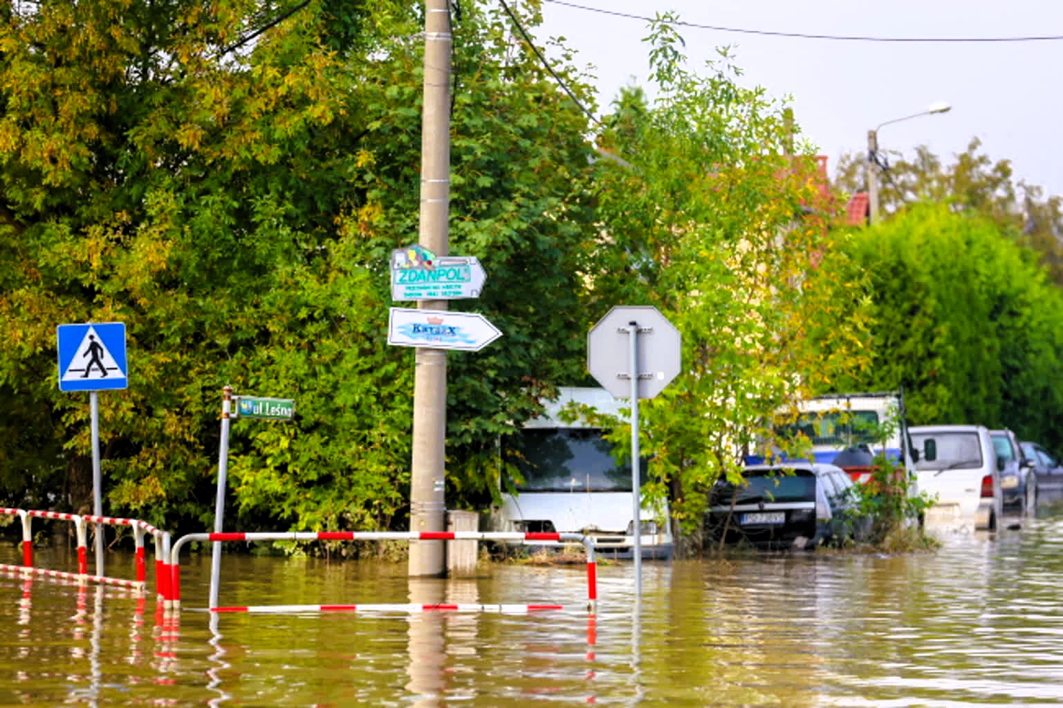 Rząd zapewnia realną pomoc powodzianom po kontrowersjach z kredytami od minister Henning Kloski