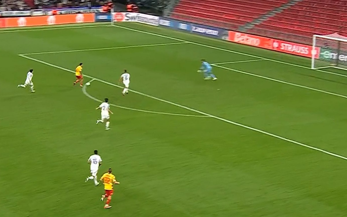 Szok! Jagiellonia demoluje w ostatnich sekundach!