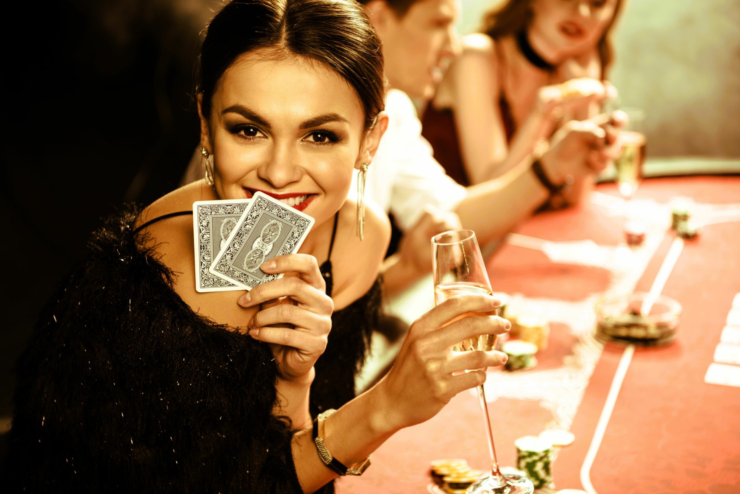 Korzyści płynące z korzystania z kasyna z krupierem na żywo