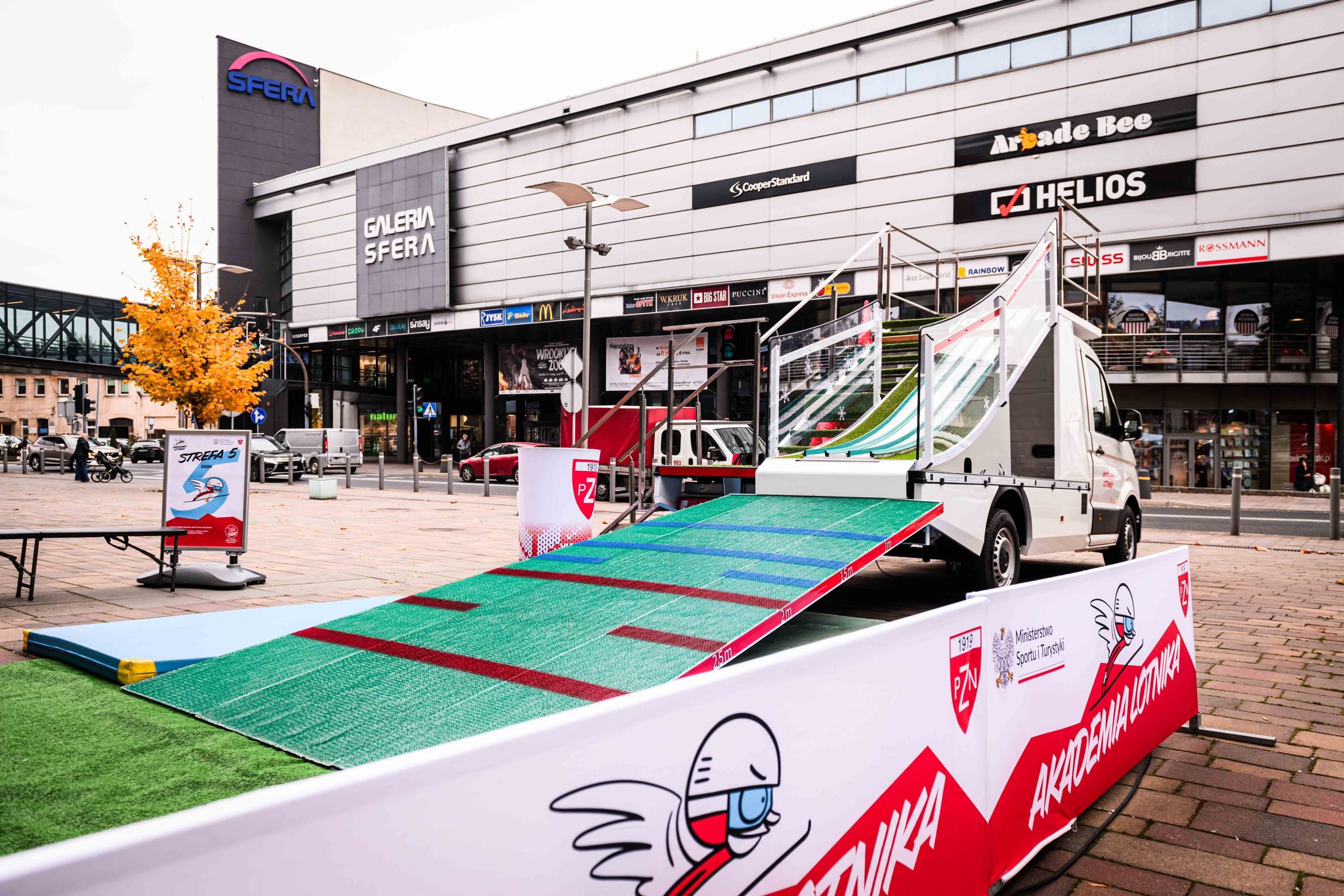 Akademia Lotnika – Mobilna Skocznia