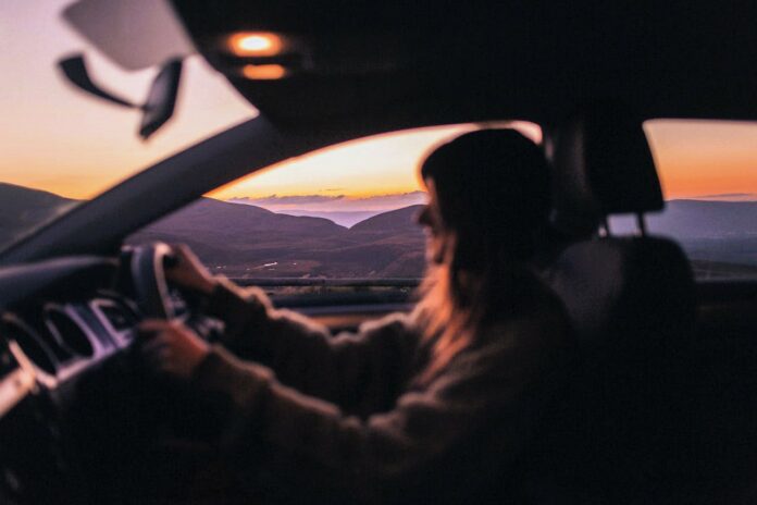 bezpiecznapodroz.org 6 zasad bezpiecznej podróży samochodem Jedną z zasad, która zwiększy bezpieczeństwo na drodze, jest wcześniejsze zaplanowanie trasy