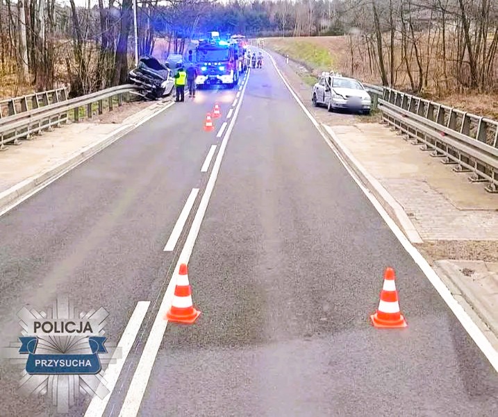 🚨 Wypadek z udziałem prof. Jerzego Bralczyka! Znany językoznawca trafił do szpitala po zderzeniu dwóch aut na Mazowszu. Sprawdź szczegóły na [www.bezpiecznapodroz.org](http://www.bezpiecznapodroz.org) 🛑 #Wypadek #JerzyBralczyk #BezpiecznaPodróż