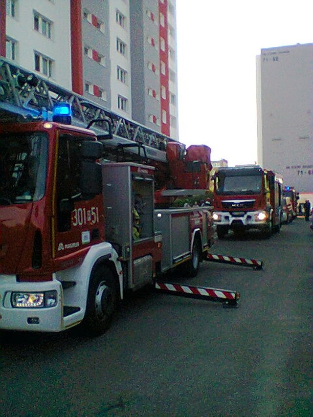 Pożar kamienicy w Piastowie: 12-latek nie żyje