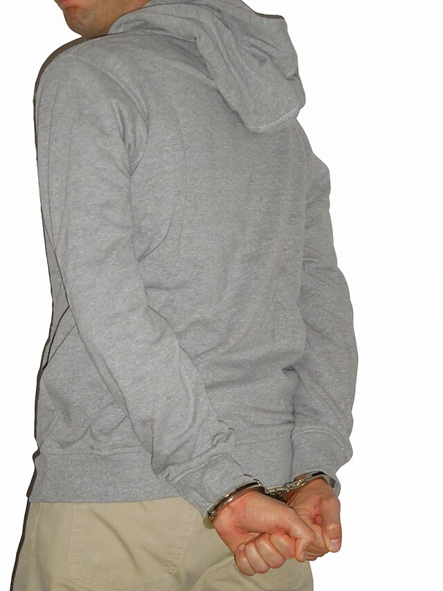 19-letni obcokrajowiec napadł na młodą kobietę