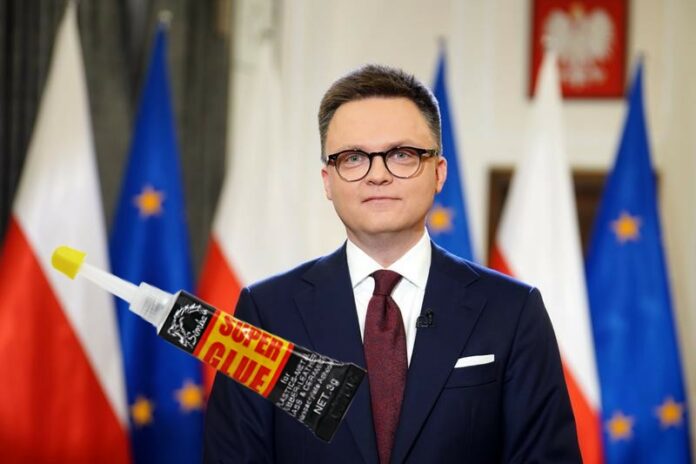 Marszałek rotacyjny czyli kto przykleił Hołownię Marszałek rotacyjny, kto przykleił marszałka Hołownię do fotela marszałkowskiego? istnieje ryzyko nieodklejenia