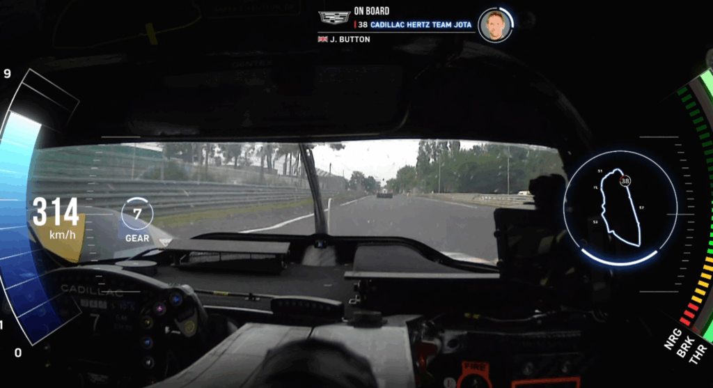 Cadillac na 5 miejscu, tu kamera pokazuje 314km/h na prostej