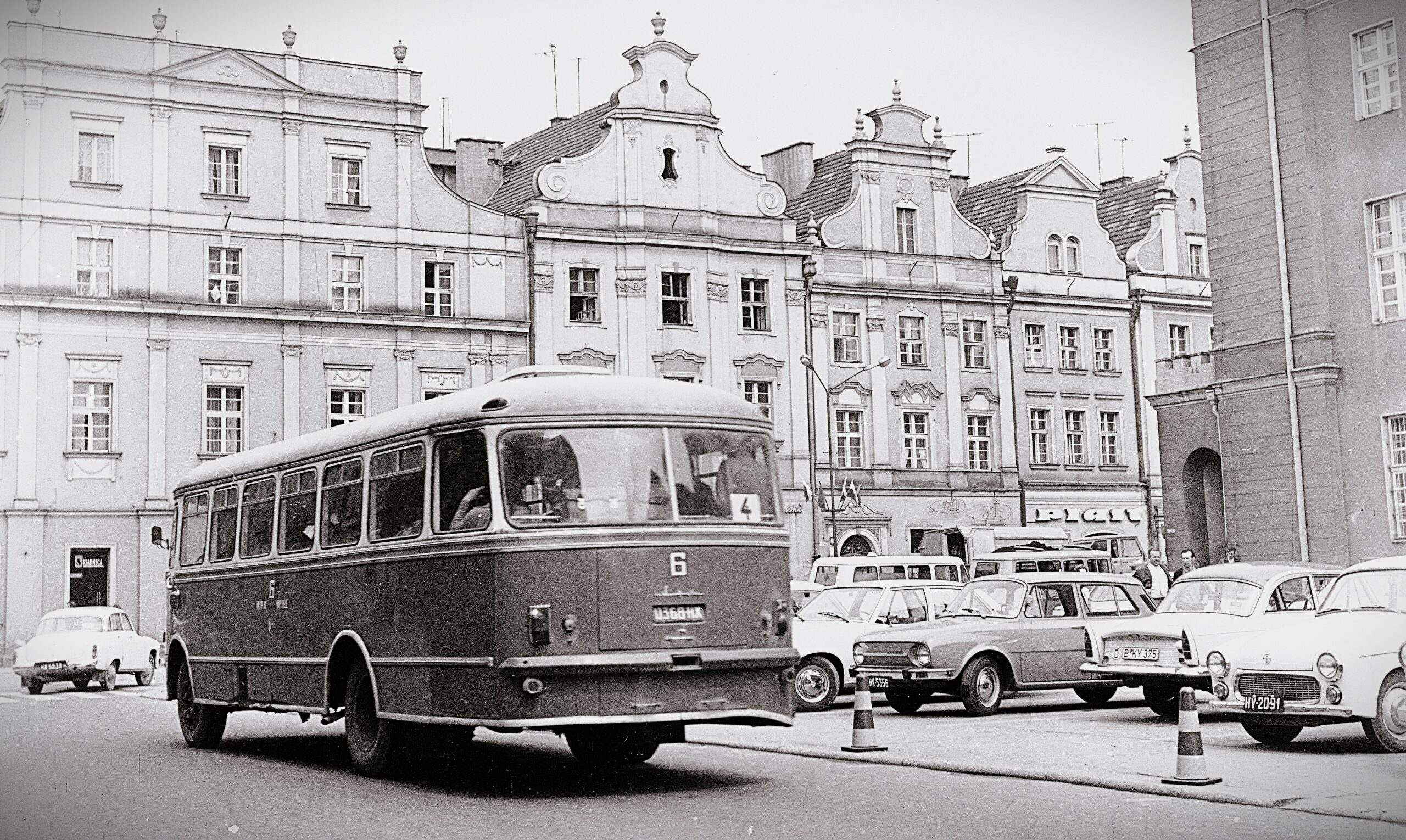 SAN H 100 czyli całkowicie polski autobus