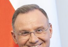 Prezydent Andrzej Duda awansuje generałów policji komendant główny Marek Boroń z najwyższym stopniem