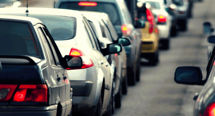 Jak carsharing wpływa na zmniejszenie korków w miastach? usługi tego typu zyskują popularność jako alternatywa posiadania własnego pojazdu. 