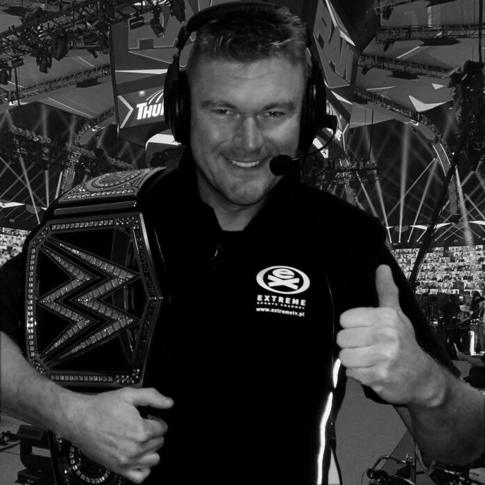 Odszedł Paweł „Boryss” Borkowski – legendarny komentator WWE miał zaledwie 45 lat.