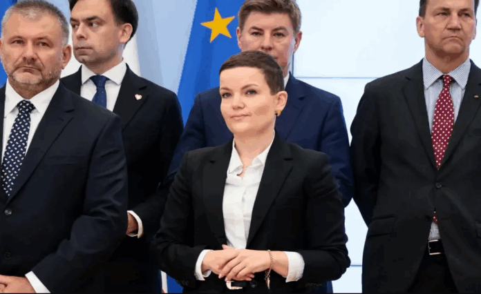 Cienkowska kazała wywalić dyscyplinarnie kobietę która ujawniła nieprawidłowości