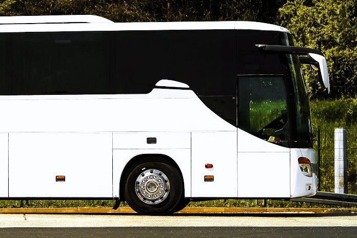 Bezpieczeństwo podróży autokarem Bezpieczeństwo podróży autokarem