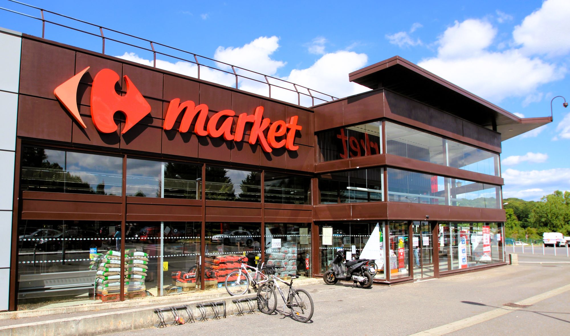 Robią nas w trąbę – Carrefour we Francji ma niższe ceny