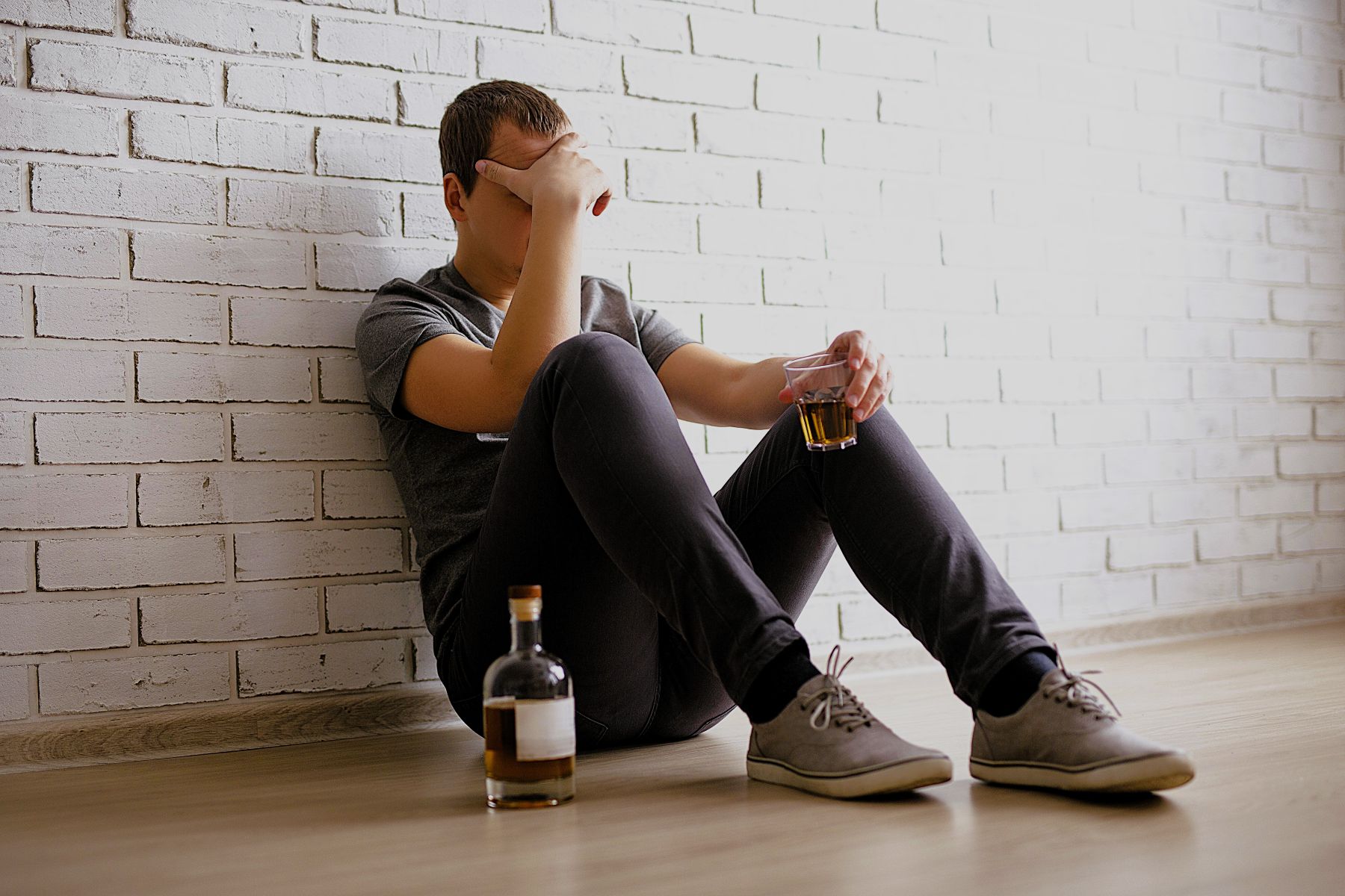 Nocna prohibicja i rezygnacja wiceprezydenta Warszawy