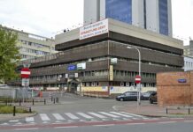 Sondaż partyjny: Prawo i Sprawiedliwość liderem, zaskakujący powrót do sejmu Sondaż partyjny Prawo i Sprawiedliwość liderem, zaskakujący powrót do sejmu 01