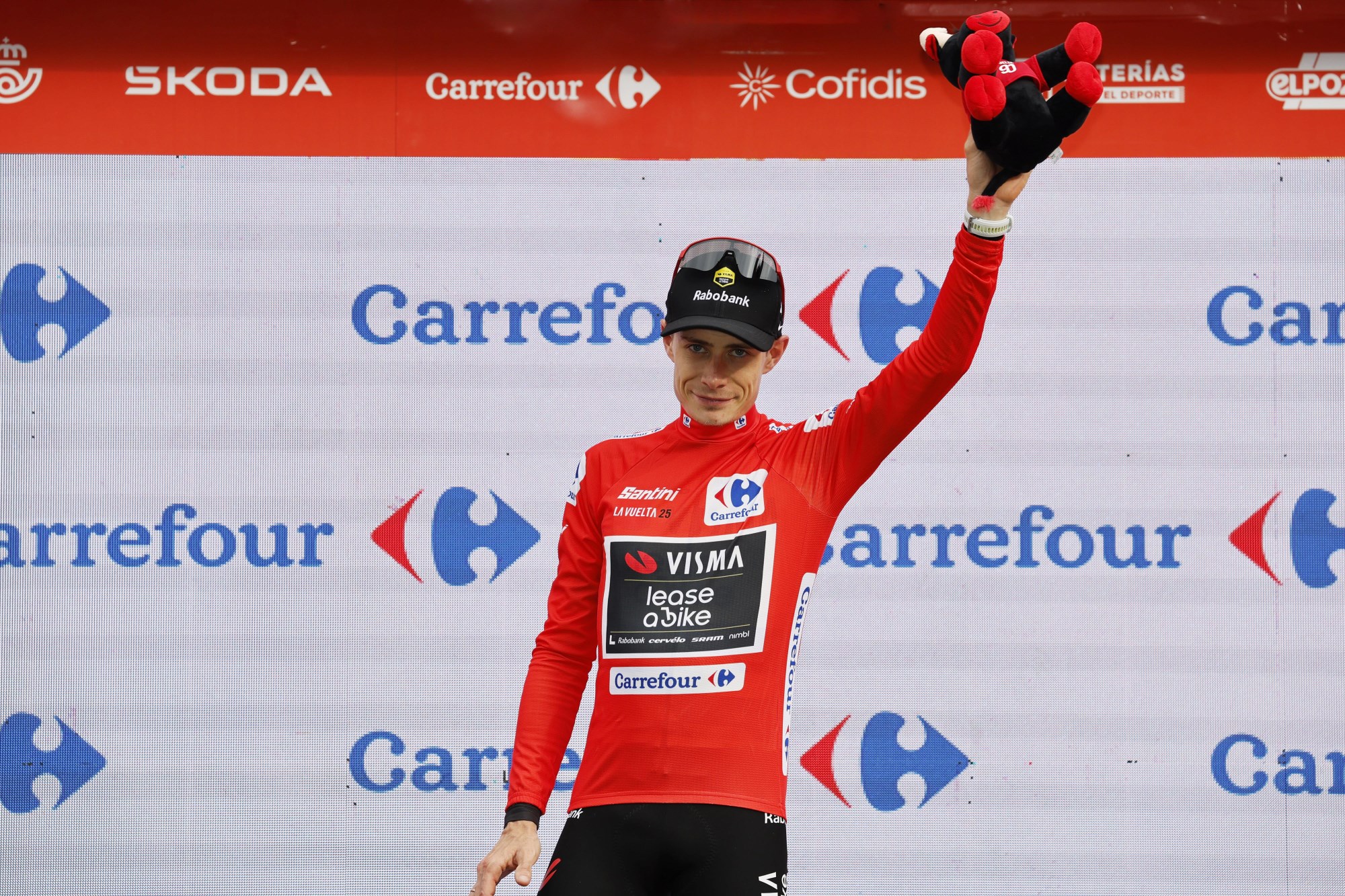 UAE Team Emirates XRG dominuje, zdobywając trzy zwycięstwa etapowe z rzędu