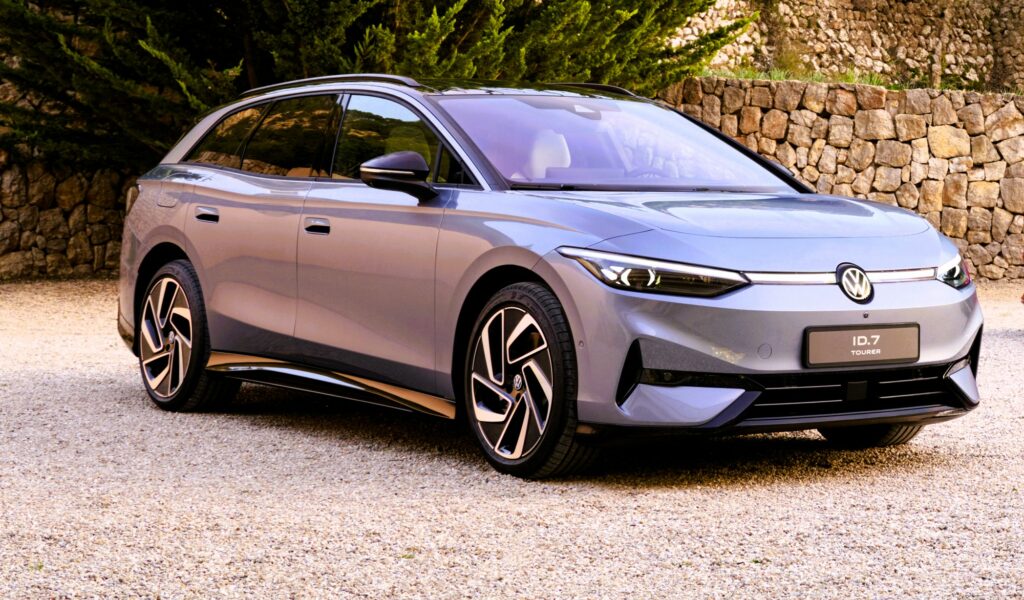 VW obniża ceny ID.7 Tourer and ID.7 GTX Tourer