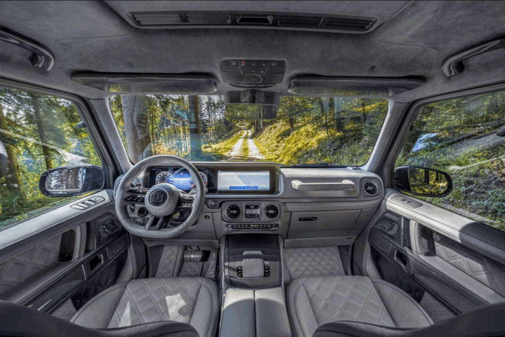 nietypowy Brabus 800 Shadow bo nie ma czarnego wnętrza
