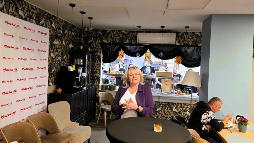 6 urodziny Restauracji ZAZ Zdrówko Legionowo Małgorzata Trzcińska i załoga