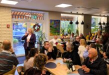 6 urodziny Restauracji ZAZ Zdrówko Legionowo Pani Prezes Małgorzta Trzcińska