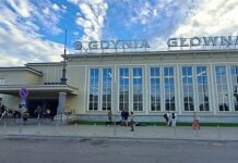 Mężczyzna uratowany w ostatniej chwili na dworcu w Gdyni