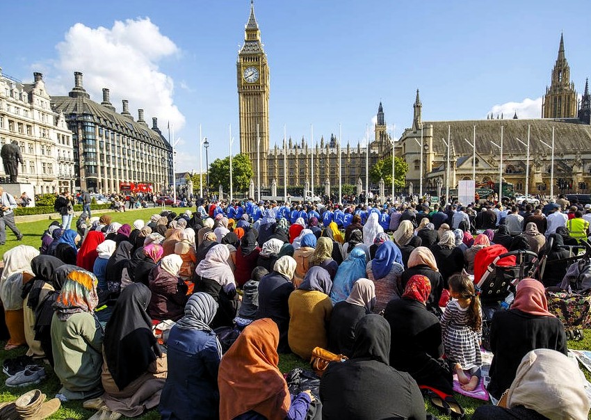 Muzułmańscy Burmistrzowie Największych Miast UK