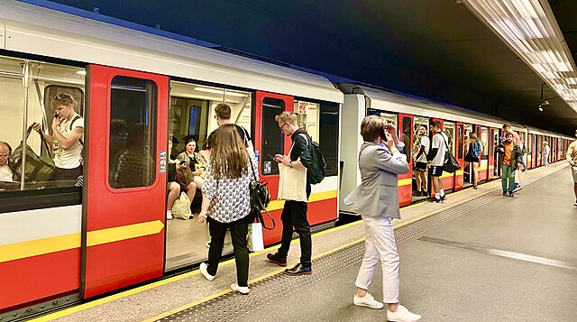 Najdłuższa linia metra w Warszawie: M4 z Białołęki na Wilanów i pociągi bez maszynistów