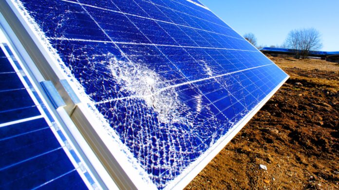 Ukryty podatek w rachunku za prąd by finansować OZE