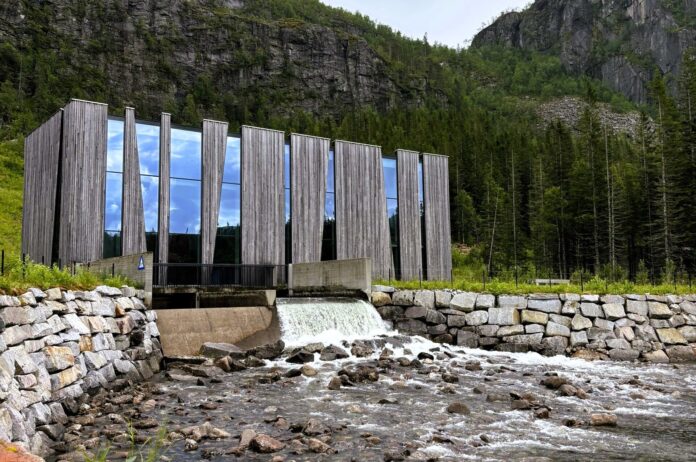 Elektrownia wodna Øvre Forsland w Forslandsdalen Ovre Forsland Kraftverk czyli dlaczego Północ Płaci Grosze za Prąd