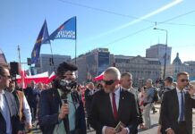 Partia Grzegorza Brauna wyprzedza Konfederację