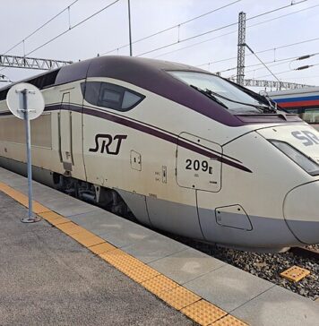 Katastrofa kolejowa w Tajlandii pochłonęła życie co najmniej 22 osób podróżujących pociągiem numer 21