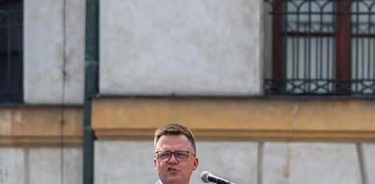 Polska 2050 i PiS Czy nowa koalicja przejmie władzę w Sejmie