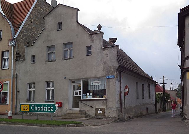 Tragedia w miejscowości Studźce na drodze wojewódzkiej 193 w Wielkopolsce - Nie żyje matka i jej 4-letnie dziecko