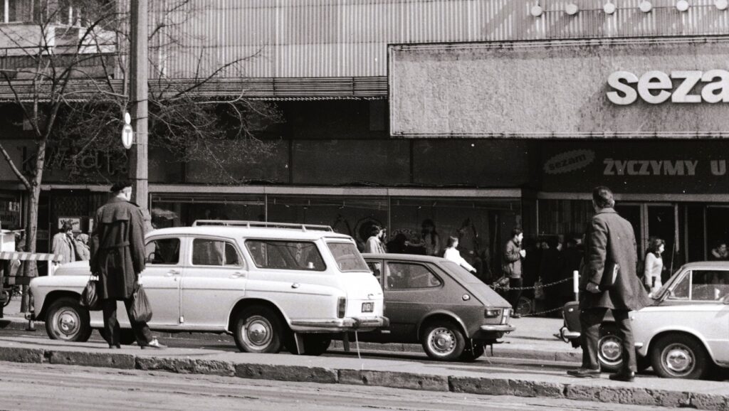 Warszawa 203 i konflikt z Peugeotem, ciekawa historia polskiej motoryzacji