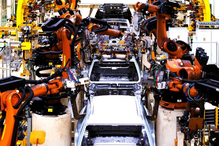 fabryka samochodów Jak zniszczyć przemysł w 5 lat