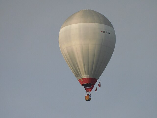 Nocne wloty obiektów w polską przestrzeń powietrzną – Nowy komunikat wojska Nocne wloty obiektów w polską przestrzeń powietrzną – Nowy komunikat wojska