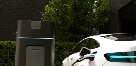 Elektromobilność w firmie. Czy auta elektryczne opłacają się w wynajmie długoterminowym