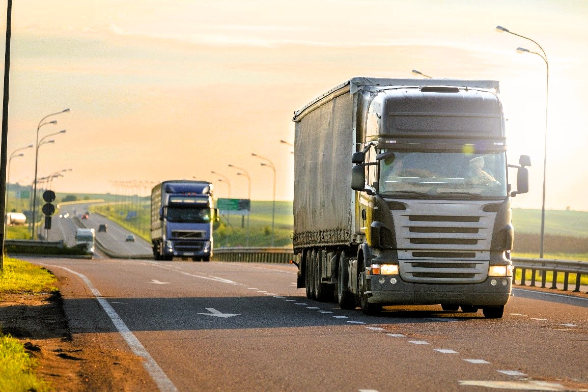 e‑TOLL krok po kroku dla firm transportowych – jak uniknąć błędów i zoptymalizować koszty przejazdów