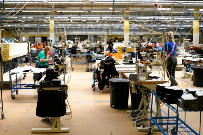 Dżinsowa rewolucja w Płocku pod znakiem Jan Spekter „Made in Poland”.