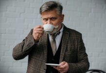 Ukraiński emeryt za cenę kawy leczy się w Polsce!!! Ukraiński emeryt za cenę kawy leczy się w Polsce!!!