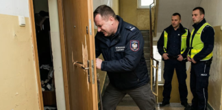 ile komornik zostawi na koncie ?., szyld kancelarii Komornika Sądowego - KONIEC KOMORNICZEGO ELDORADO