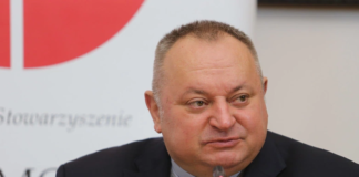 Sutanna parawanem dla złodzieja - ksiądz oszust w akcji ks Waldemar Cisło